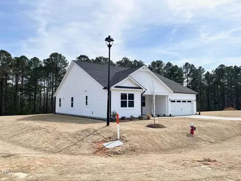 136 Tee Time Ter, Benson, NC 27504 photo 3