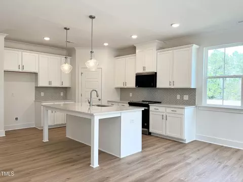 136 Tee Time Ter, Benson, NC 27504 photo 8