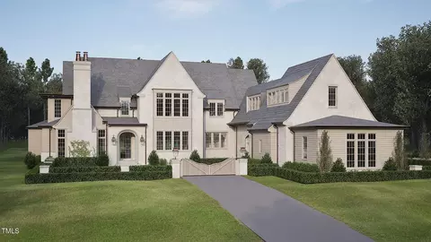 4921 Foxridge Dr, Raleigh, NC 27614