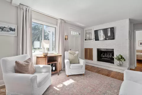 202 High St, Carrboro, NC 27510