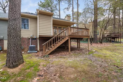 Exterior - 107 Boldleaf Ct, Cary, NC 27513 photo 10 of 13