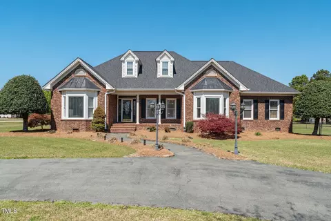 1055 Tilghman Rd, Dunn, NC 28334