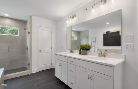Bath - 6019 Enclosure Way, Durham, NC 27703 photo 1 of 2