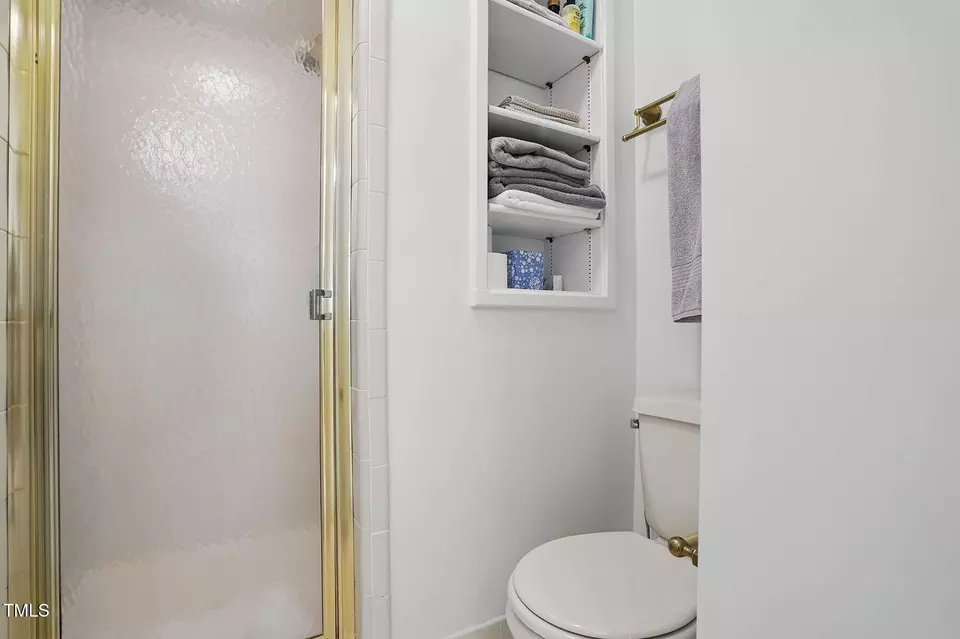 Bath - 6108 Friars Walk Pl, Raleigh, NC 27609 photo 2 of 3