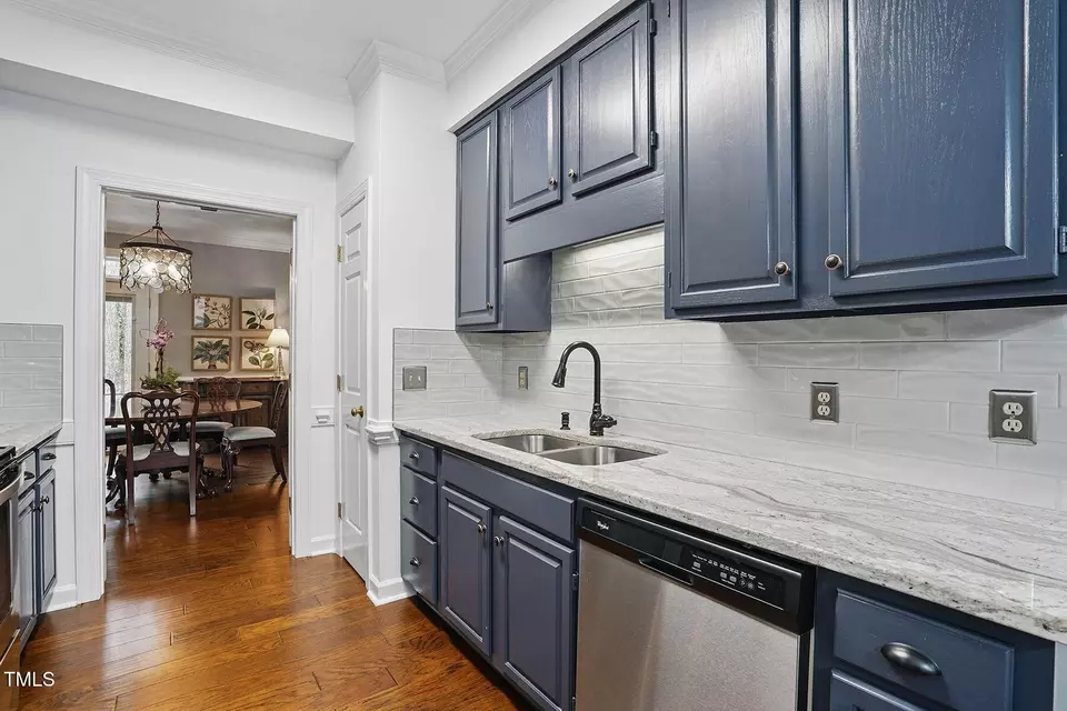 Kitchen - 6108 Friars Walk Pl, Raleigh, NC 27609 photo 4 of 4