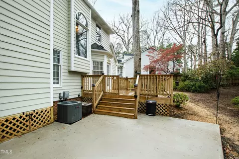 Exterior - 9724 Dansington Ct, Raleigh, NC 27615 photo 5 of 7