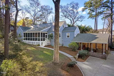 122 W Woodridge Dr, Durham, NC 27707
