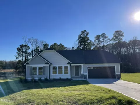 102 Heatherglenn Cir, Princeton, NC 27569