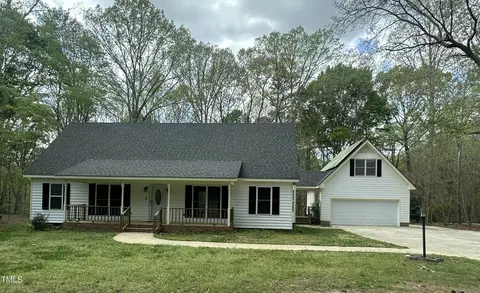 2820 Mattlyn Ct, Raleigh, NC 27613