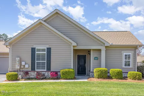 5222 Niagra Dr, Chapel Hill, NC 27517