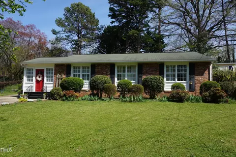 3516 Apache Dr, Raleigh, NC 27609