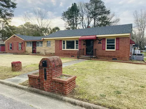 1609 Sauls St SW, Wilson, NC 27893