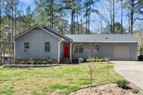2 Edgestone Pl, Chapel Hill, NC 27517