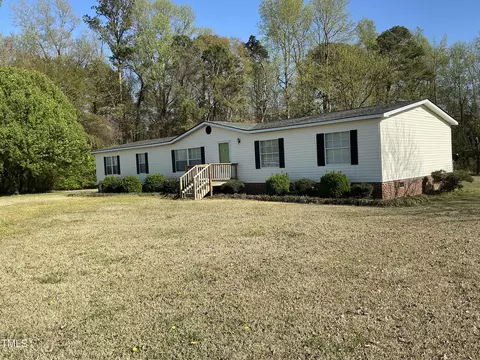 4767 Garland Hwy, Clinton, NC 28328