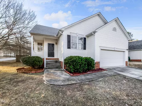 101 Adams Peak Ln, Garner, NC 27529