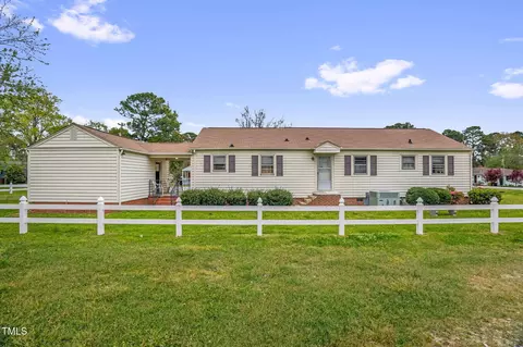 200 N 9th St, Erwin, NC 28339 photo 6