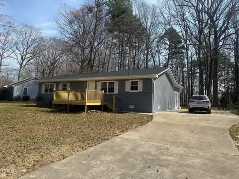 915 Knight Dr, Durham, NC 27712