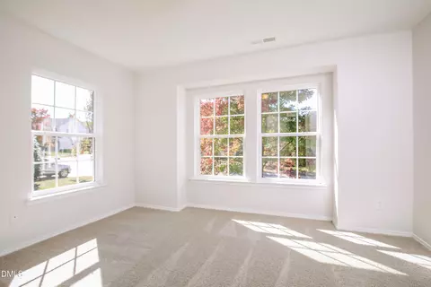 Living - 613 Ashburn Ln, Durham, NC 27703 photo 3 of 4