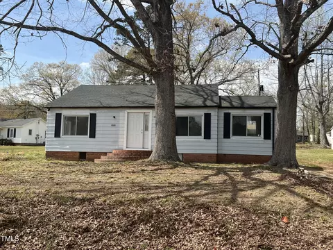 2904 Jefferson Davis Hwy, Sanford, NC 27332