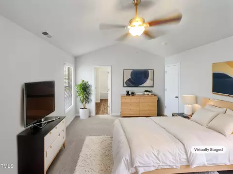 23 Round Spring Ln, Durham, NC 27712 photo 4