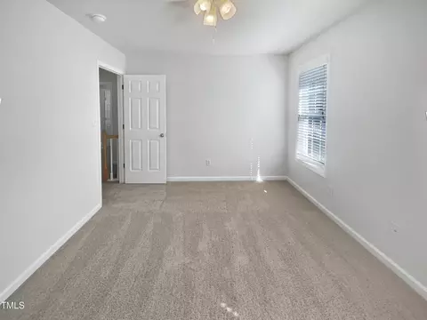 23 Round Spring Ln, Durham, NC 27712 photo 11