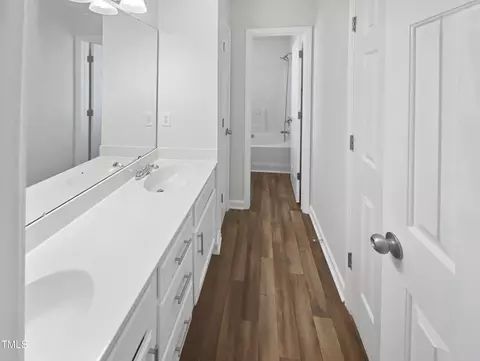 23 Round Spring Ln, Durham, NC 27712 photo 7