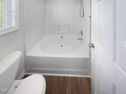 23 Round Spring Ln, Durham, NC 27712 photo 18