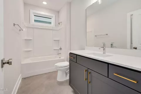 Bath - 2212 Edwin Ave #A, Durham, NC 27705 photo 2 of 4