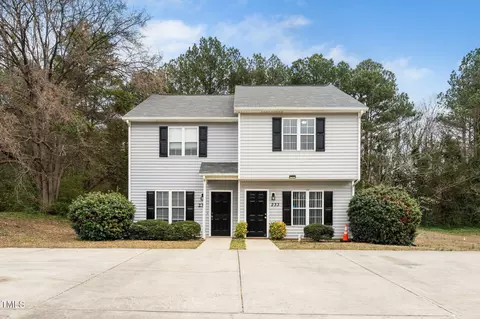 233 Donald Ross Dr, Raleigh, NC 27610