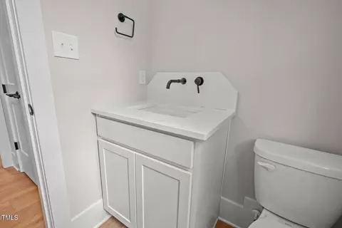 Bath - 2603 Vineyard St, Durham, NC 27707 photo 1 of 8