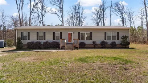 830 Plum Nutty Rd, Henderson, NC 27537