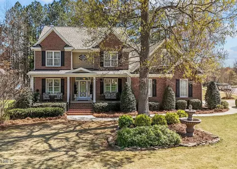 749 Hadrian Dr, Garner, NC 27529