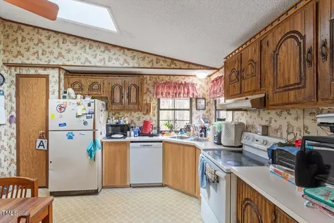1104 Cattleman Cir, Garner, NC 27529 photo 13