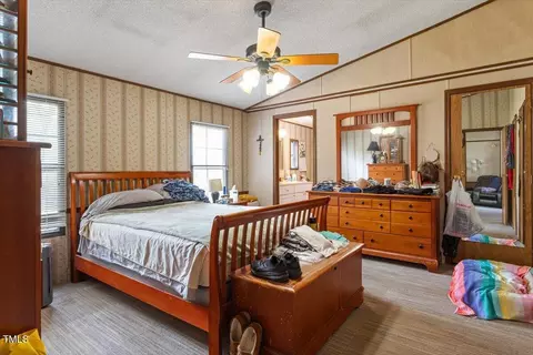 1104 Cattleman Cir, Garner, NC 27529 photo 9