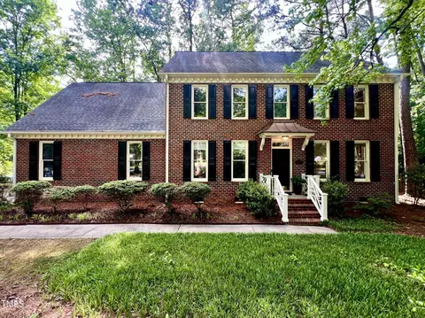 100 Lochberry Ln, Cary, NC 27518