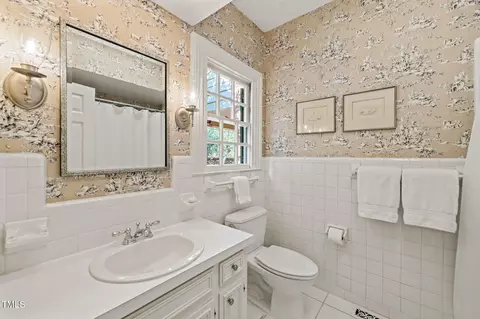 Bath - 3916 Dover Rd, Durham, NC 27707 photo 1 of 5