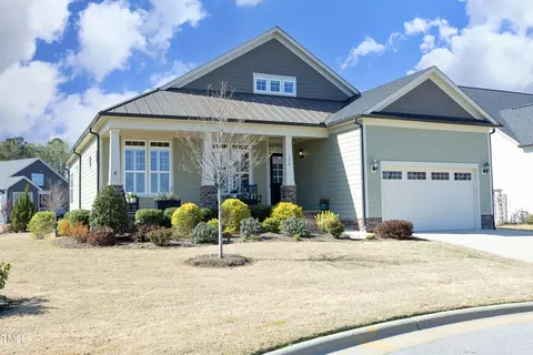 208 Evanview Ct, Apex, NC 27523