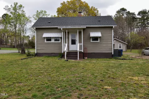 312 W Steele St, Gibsonville, NC 27249