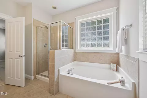 304 Frontgate Dr, Cary, NC 27519 photo 22