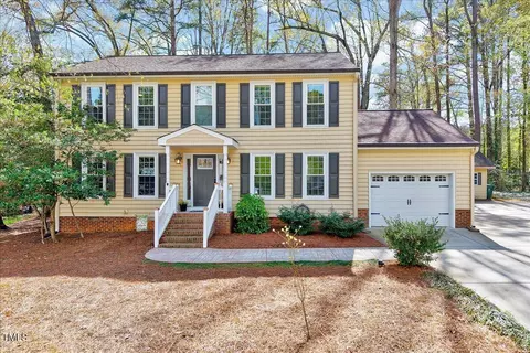 1308 Helmsdale Dr, Cary, NC 27511
