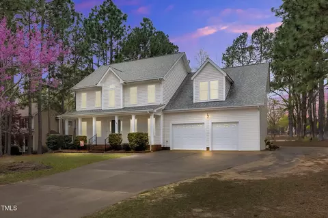 384 Rocky Run Ln, Lillington, NC 27546