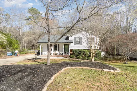 7708 Foxwood Dr, Raleigh, NC 27615