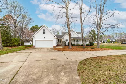 44 Loop Rd, Archer Lodge, NC 27527 photo 2