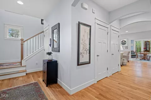 Entry Way - 10 Premier Ct, Durham, NC 27713 photo 2 of 5