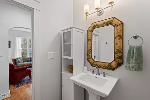Bath - 10 Premier Ct, Durham, NC 27713 photo 1 of 4
