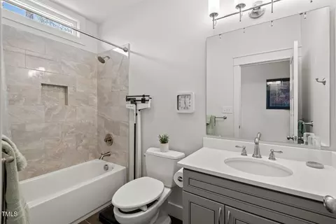 Bath - 10 Premier Ct, Durham, NC 27713 photo 4 of 4