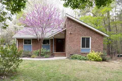 212 Blueridge Rd, Carrboro, NC 27510