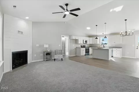 129 Grace Pond Ave, Benson, NC 27504 photo 9