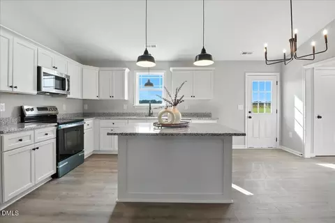 129 Grace Pond Ave, Benson, NC 27504 photo 13