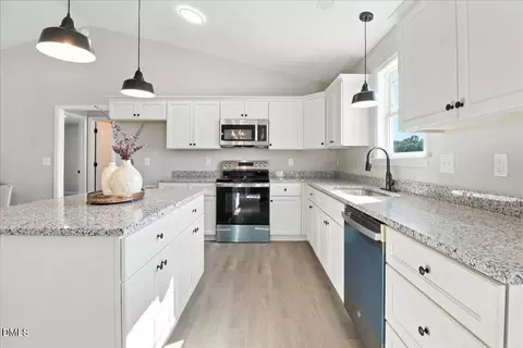 129 Grace Pond Ave, Benson, NC 27504 photo 17